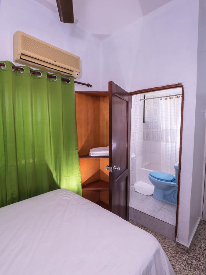 B&M Setup Hotels Лос-Мамейес Экстерьер фото